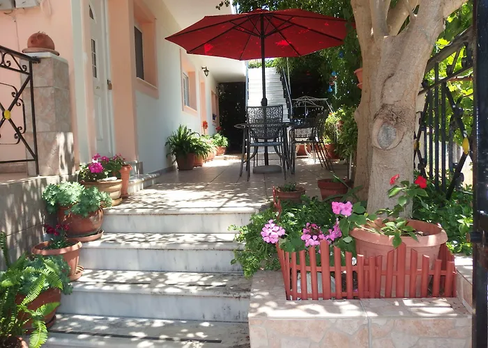 Christos Apartment Zola