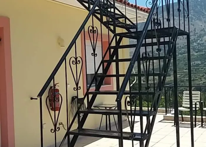 Christos Apartment *