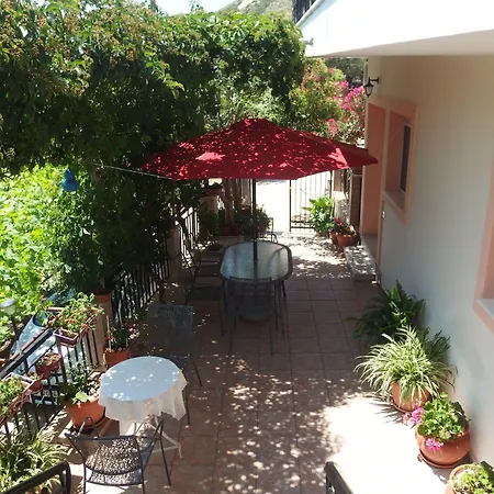 Christos Apartment