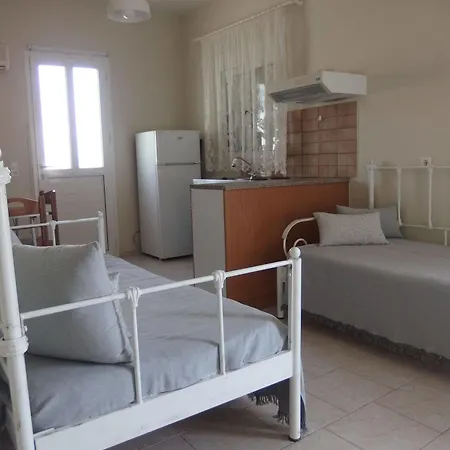 Christos Apartment Zóla