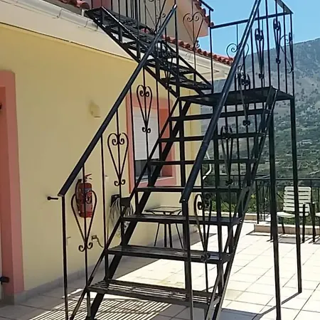 Christos Apartman *