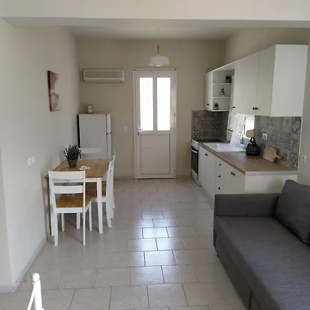 Christos Apartman Zóla