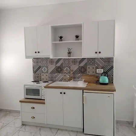 Christos Apartman *