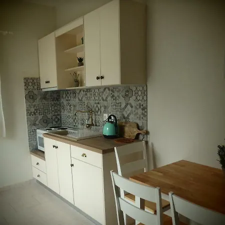 Christos Apartman *